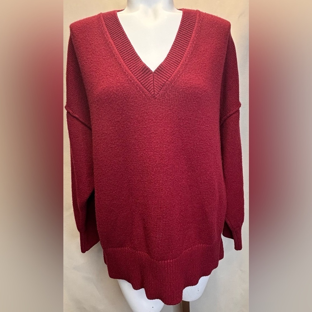 Philosophy Oversized V-Neck Burgundy Sweater Size 2XLarge